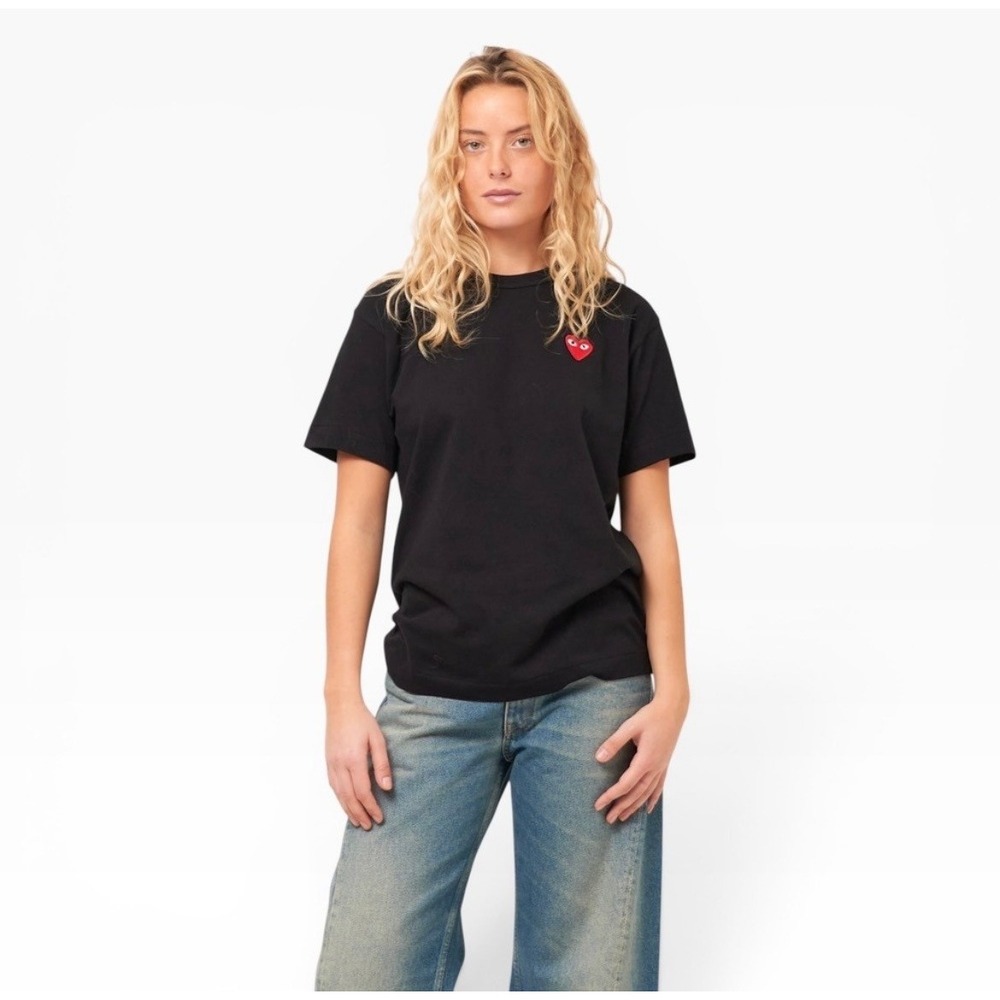 Comme des Garcons Play Red Heart Logo‎ T-Shirt Short Sleeve Black Large